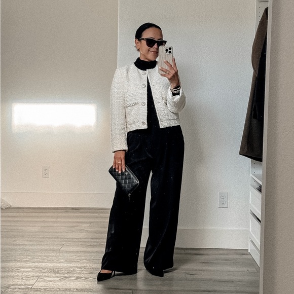 Chanel Lambskin Black Zip Around Wallet - Picture 7 of 8